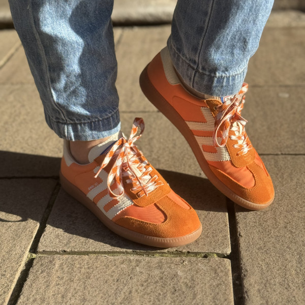 BACK 70 BASKETS  13 ORANGE SUEDE 