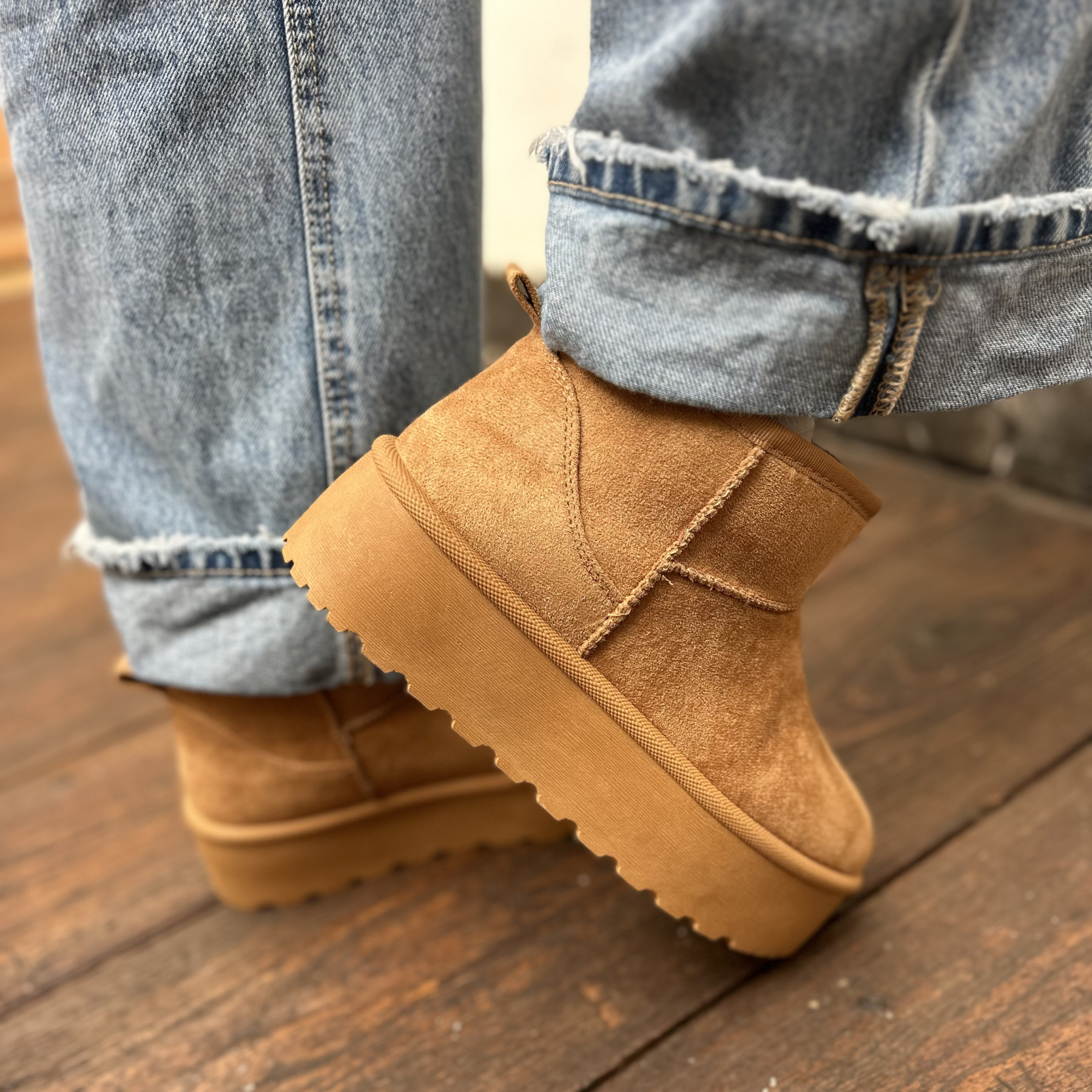 Boots imitation UGG camel a plateforme Zf 1