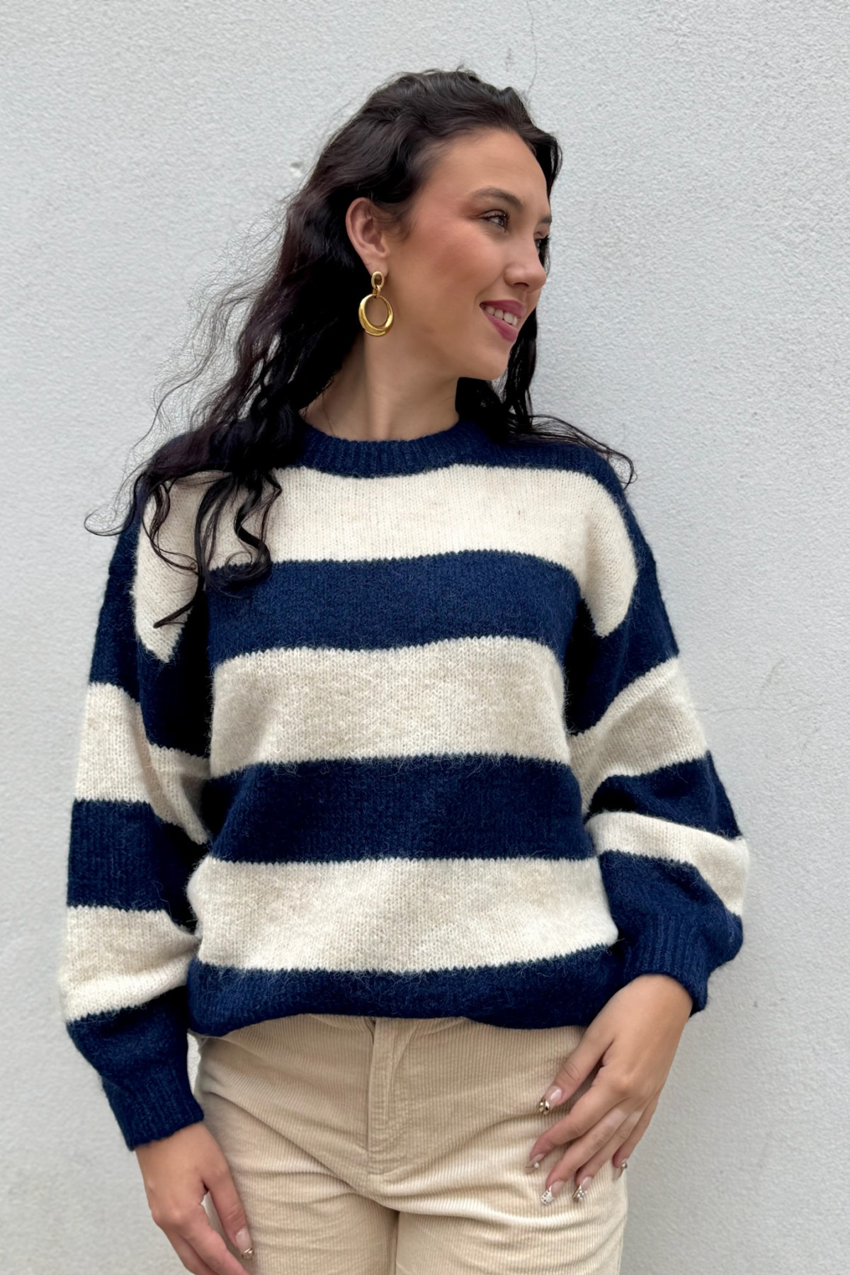 Pull ICHI oversize rayé bleu marine et écru Dayana Pull ICHI oversize rayé bleu marine et écru Dayana