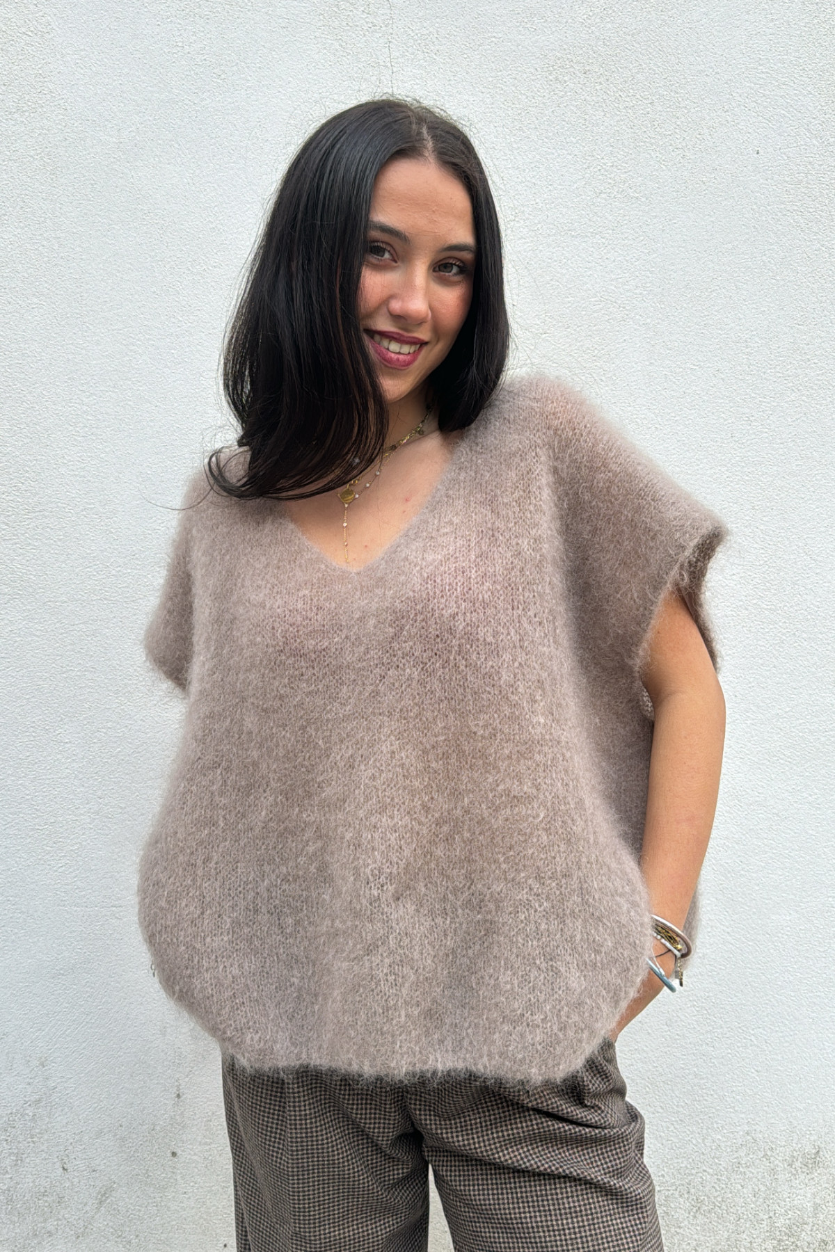 Pull marron en kid mohair col v coupe large sans manches