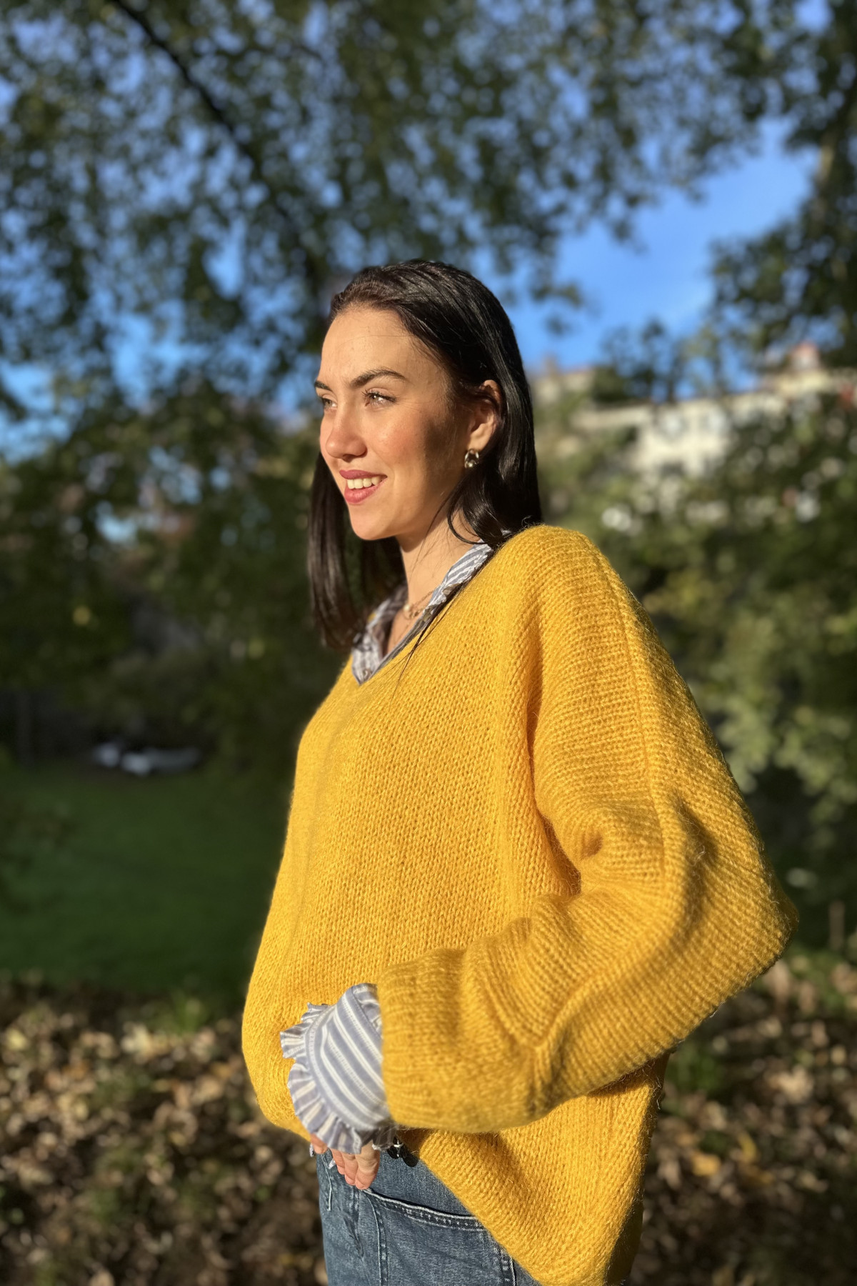 Pull oversize jaune col en V 588H24